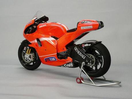 Ducati Desmosedici C.Stoner 2010 by K'S Workshop