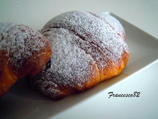 Croissant sfogliati alla francese