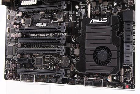 ASUS Rampage IV ROG Extreme Black appare in rete