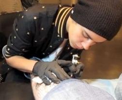 Justin Bieber tatuatore