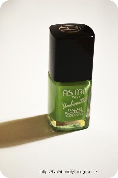 Review and swatches Astra 