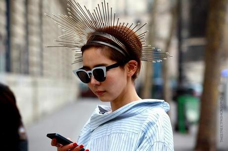 In the Street...Ny Kim...Shirt opposite way, Paris