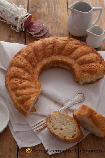 Ciambella pecorino e pancetta Ciambella pecorino e formaggio