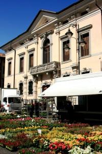 Cividale del Friuli - Festa di primavera - piazza Duomo 01