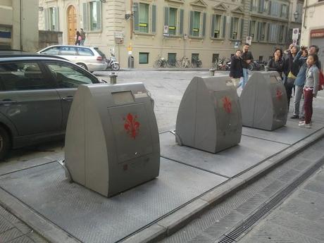 Ma smettiamola con questi confronti con le città straniere. Per trovare la decenza basta fare un'ora e un quarto di treno: Firenze, tipo...