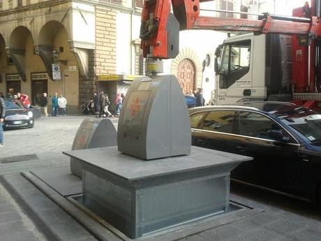 Ma smettiamola con questi confronti con le città straniere. Per trovare la decenza basta fare un'ora e un quarto di treno: Firenze, tipo...