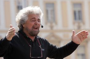 BEPPE GRILLO .GIORNATA DEL V DEY 2 IN PIAZZA SAN CARLO.NELLA FOTO BEPPE GRILLO