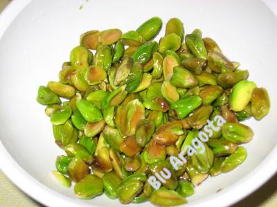 Appetizer di salmone e pistacchi americani