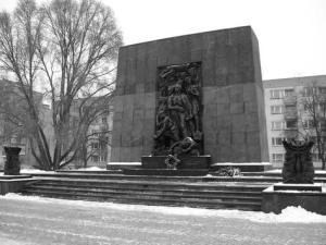 Warsaw-Monument_to_the_Ghetto_Heroes