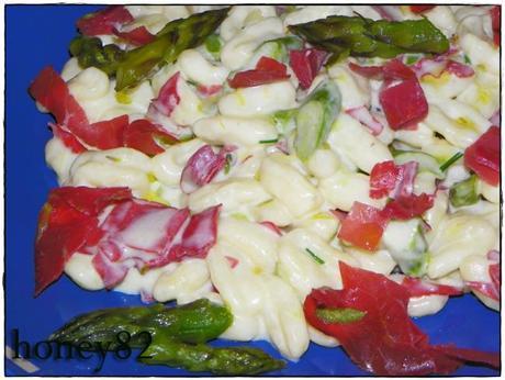 CAVATELLI IN SALSA DI LATTE CON ASPARAGI E BRESAOLA