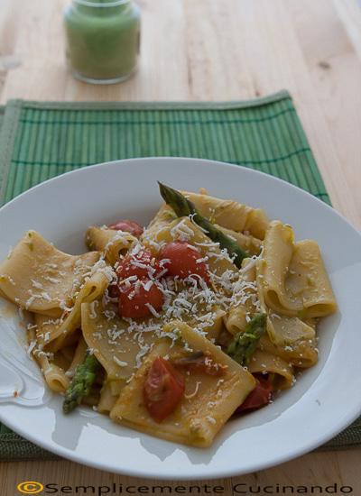 Paccheri asparagi e pachino