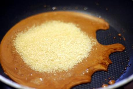 Caramello di zucchero demerara per preparare i frollini al caramello Muscovado 017 copia