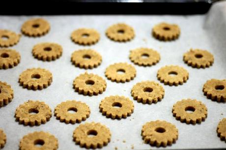 Biscotti al caramello Muscovado pronti per essere infornati