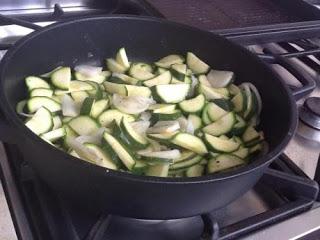 Involtini di primosale ripieni di zucchine