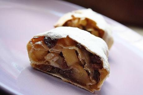 Strudel di mele leggero.