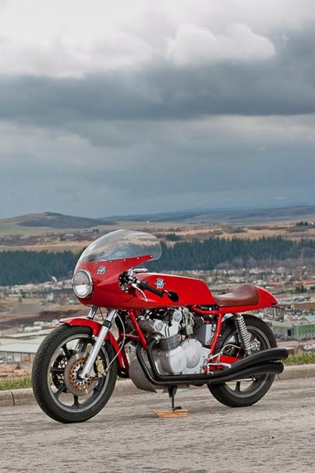 Mr deWit's MV750