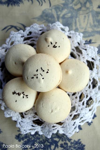 Macaron alle mandorle e pompelmo rosa