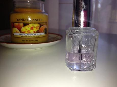 REVIEW ESSIE TOP COAT & RED NAIL POLISH