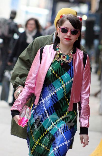 New york Fashion Week Street Style : Preppy Metallic