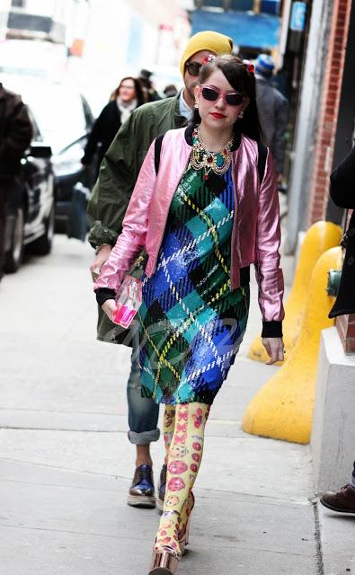 New york Fashion Week Street Style : Preppy Metallic