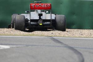 Sergio-Perez_crash_Cina_PL_2013 (4)