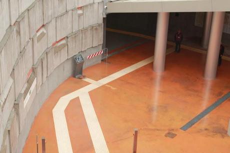 Ma sta cosa della Stazione Annibaliano della nuovissssima Metro B1 che si allaga ad ogni sgrulletto di pioggia non sarebbe uno scandalo da Tg1 delle 20 in qualsiasi altro paese?