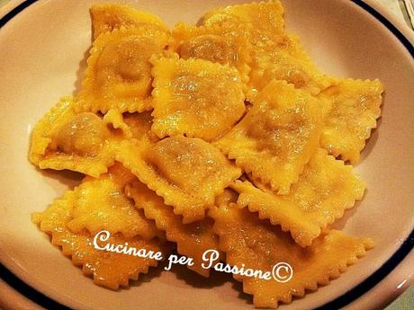 i tortelloni con la borragine e le bietole selvatiche