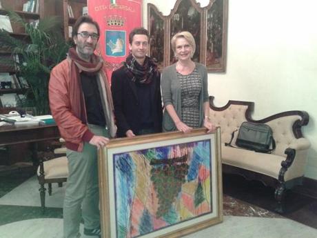 Artista marsalese dona un quadro al Comune