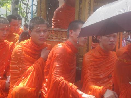 Songkran Festival: il Capodanno Buddhista non è Zen…