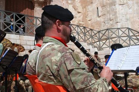 Ruvo/ Castel del Monte. L’Esercito si addestra e ripulisce il Parco Nazionale dell’Alta Murgia