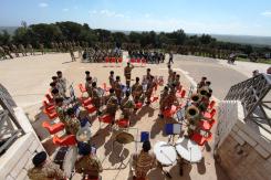 Ruvo/ Castel del Monte. L’Esercito si addestra e ripulisce il Parco Nazionale dell’Alta Murgia