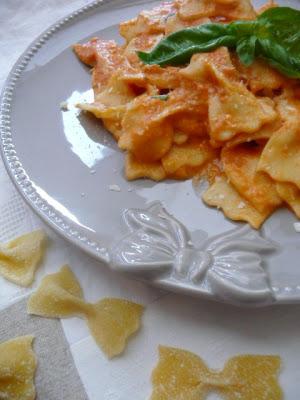 FARFALLE al MASCARPONE ROSA