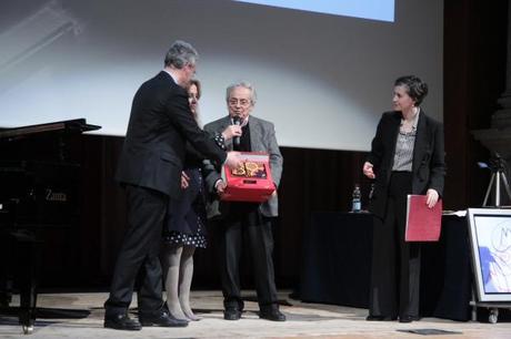La consegna del Premio Bauer - Cà Foscari ad Adonis (fonte: incrocidicivilta13.blogspot.it)