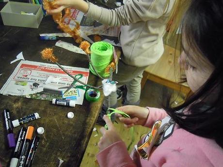 LABORATORIO CREATIVO PER BAMBINI: un ramo vestito è un ramo...