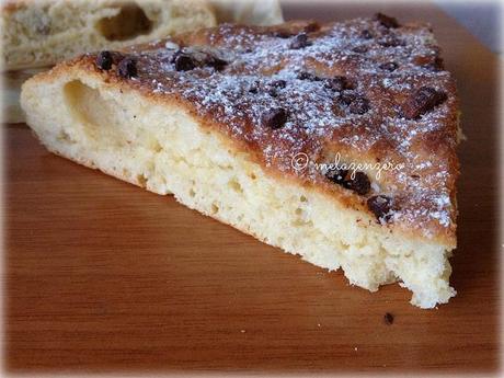 focaccia dolce a lievitazione naturale, con gocce di cioccolato