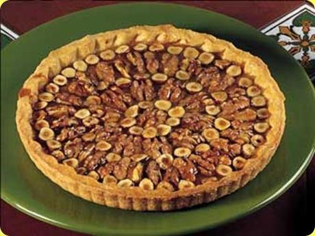 crostata al miele con noce e nocciole