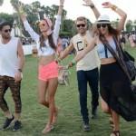 Alessandra Ambrosio hippy al Coachella Festival05