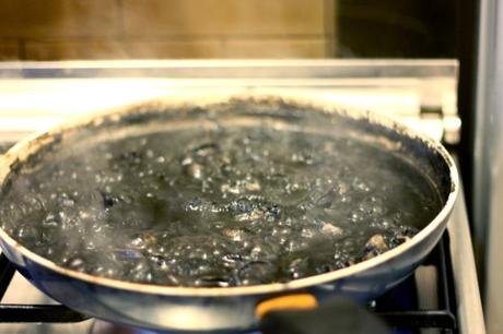 Sugo per degli strepitosi spaghetti al nero di seppia