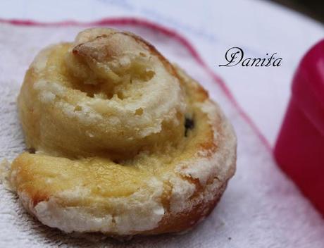 Girandole golose con crema e gocciole