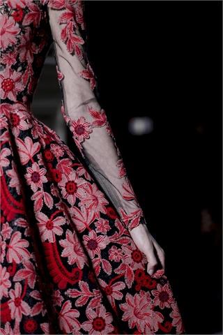 S/S 2013 fashion trends: floral embroidery