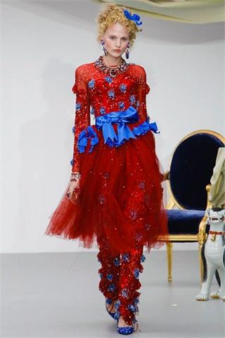 S/S 2013 fashion trends: floral embroidery