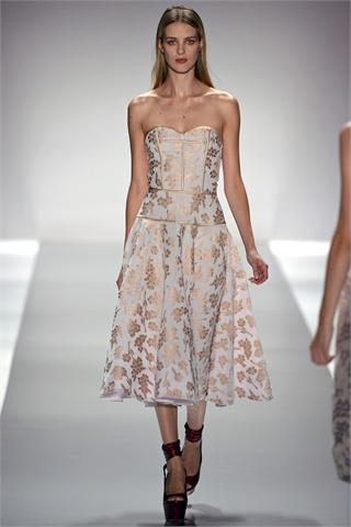 S/S 2013 fashion trends: floral embroidery