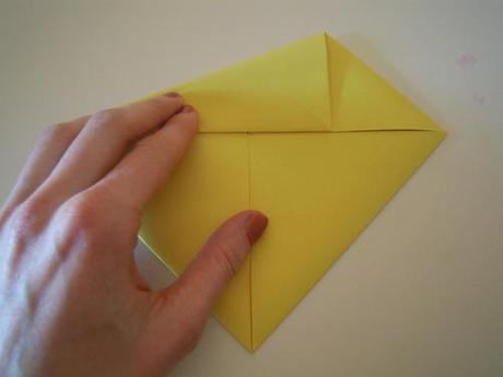 PESCE ORIGAMI
Questo pesciolino è facile da realizzare anche per...