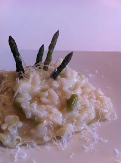 RISOTTO CON ASPARAGI SELVATICI E PROSECCO