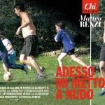 Matteo Renzi a torso nudo al parco: le foto su “Chi”