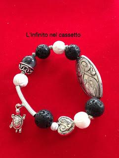 BRACCIALI ... pietre a contatto con il corpo!