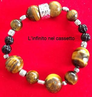 BRACCIALI ... pietre a contatto con il corpo!