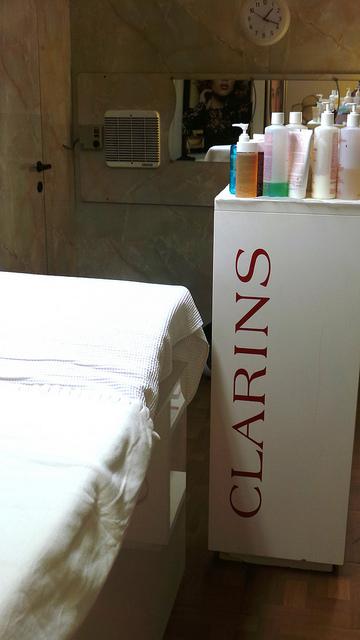 clarins