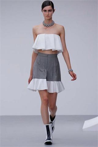 S/S 213 fashion trends: crop top