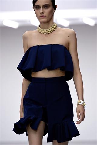S/S 213 fashion trends: crop top